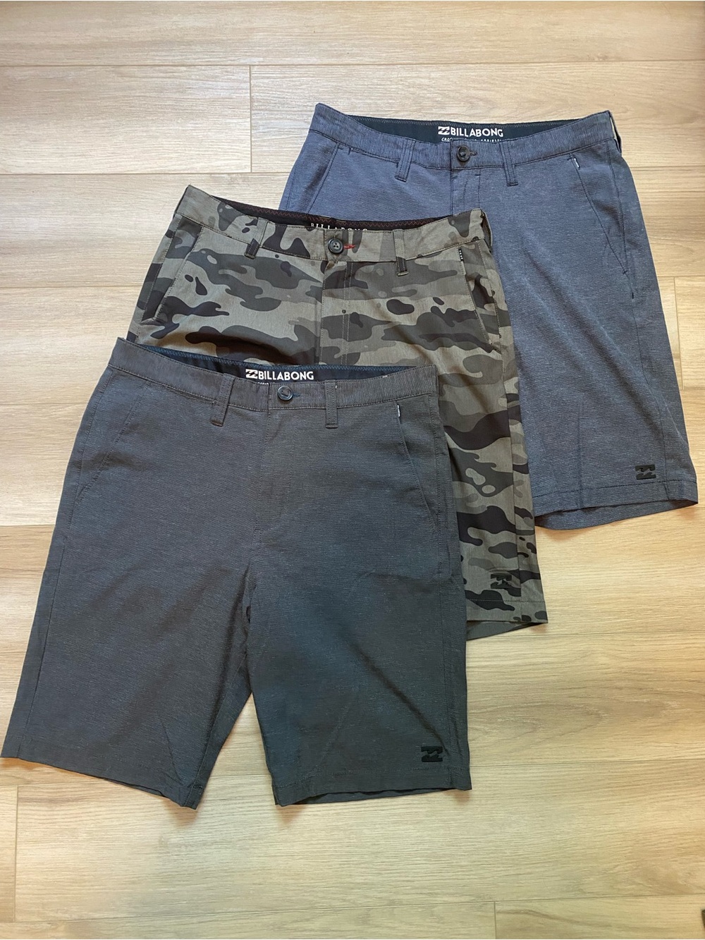 Billabong Men's Mid Hybrid Shorts x3 Size 30